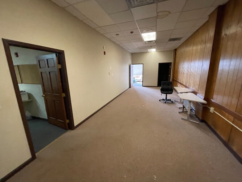 More Photos Of 7419 Washington Ave, Pittsburgh Office For Sale