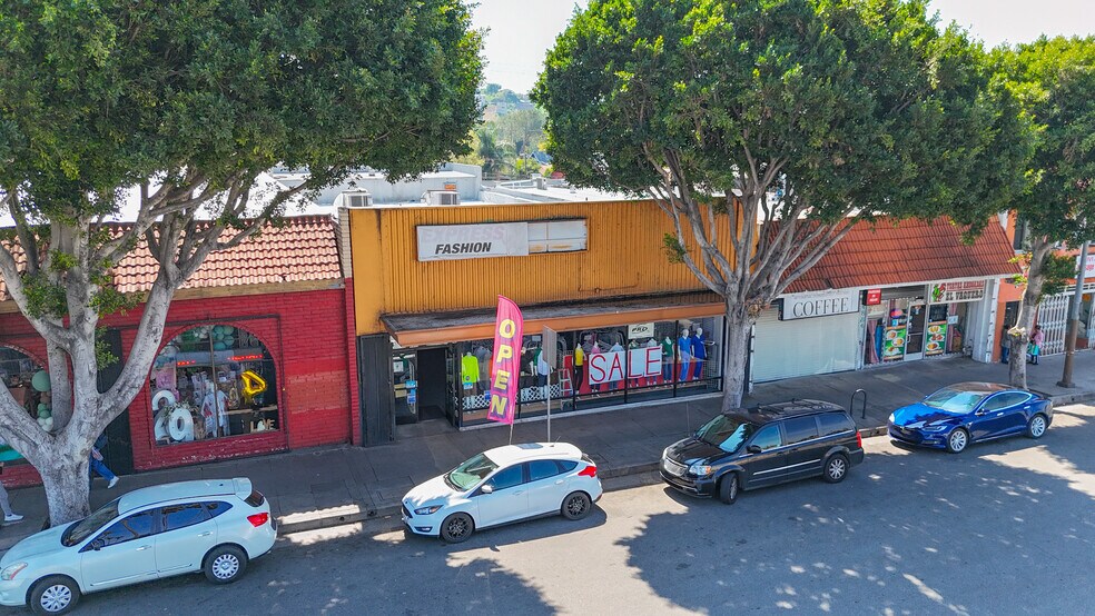 Primary Photo Of 4888 Huntington Dr, Los Angeles Freestanding For Lease
