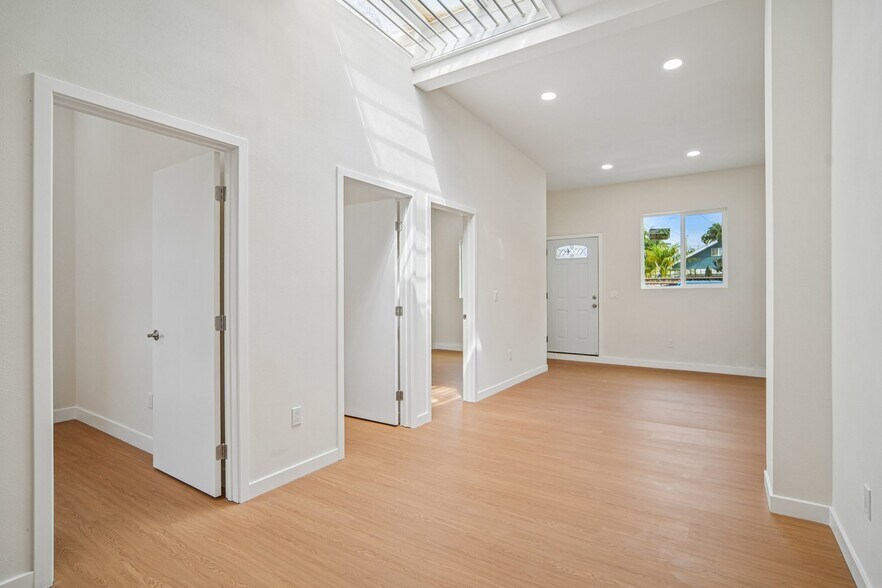 More Photos Of 1844-1848 Atlantic Ave, Long Beach Storefront Retail Residential For Sale