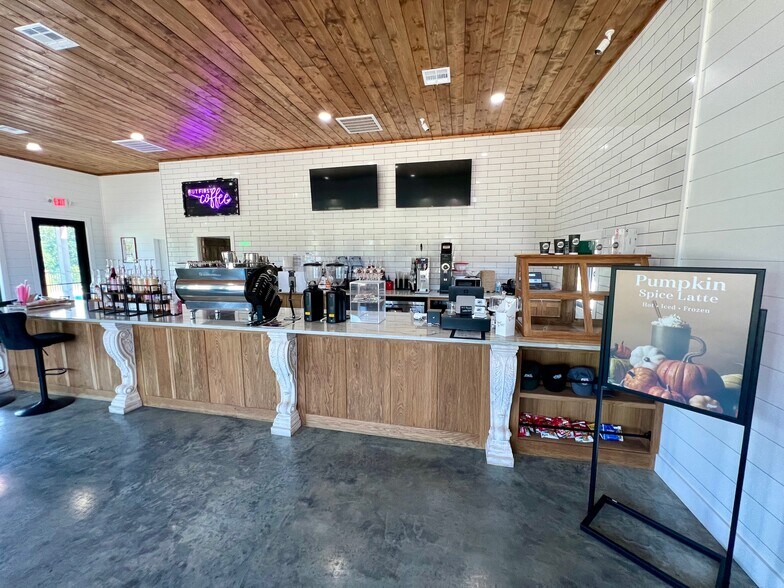 More Photos Of 211 W Highway 70, Madill Fast Food For Sale