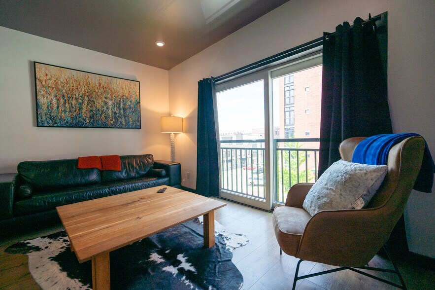 More Photos Of 217 W 6th St, Bloomington Apartments For Sale