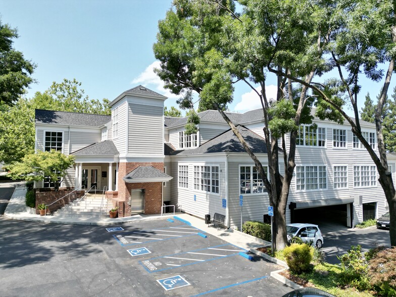 Primary Photo Of 600 San Ramon Valley Blvd, Danville Medical For Lease