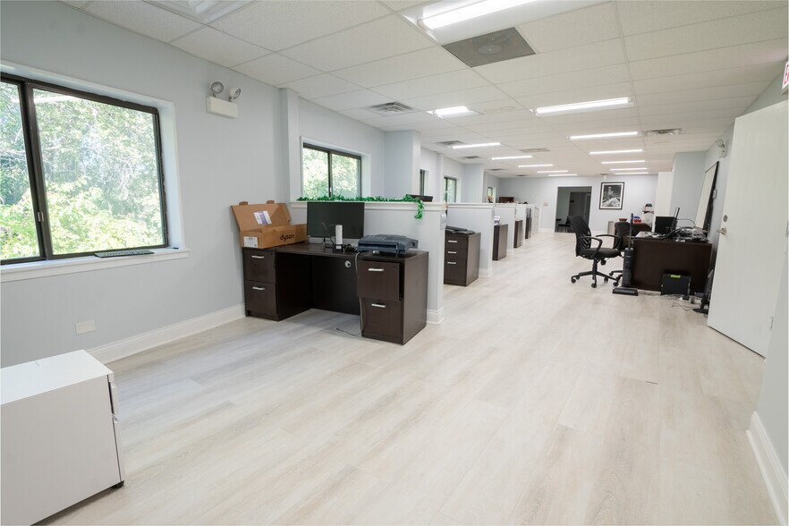 More Photos Of 6600 W College Dr, Palos Heights Medical For Sale