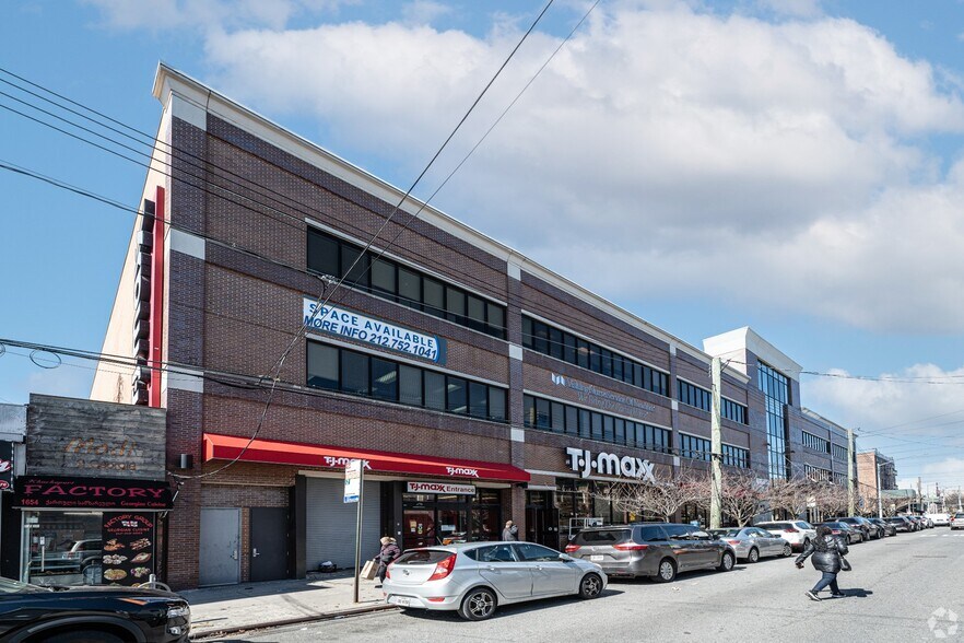 More Photos Of KINGSWOOD CENTER, Brooklyn Office For Lease