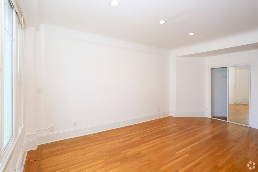 More Photos Of 425 Hyde St, San Francisco Apartments For Sale