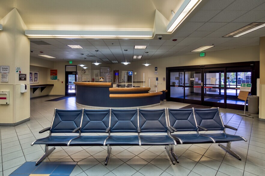 More Photos Of 2700 Fulton Ave, Sacramento Office For Sale