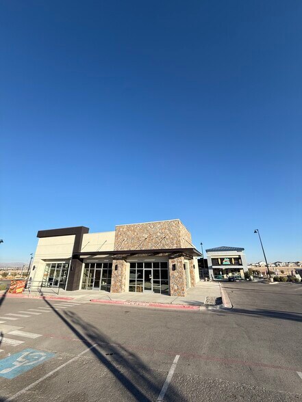 More Photos Of 13001 Emerald Pass Ave, Horizon City Storefront Retail Office For Lease
