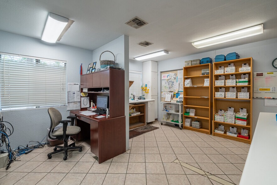 More Photos Of 899 E Grand Ave, Escondido Medical For Sale