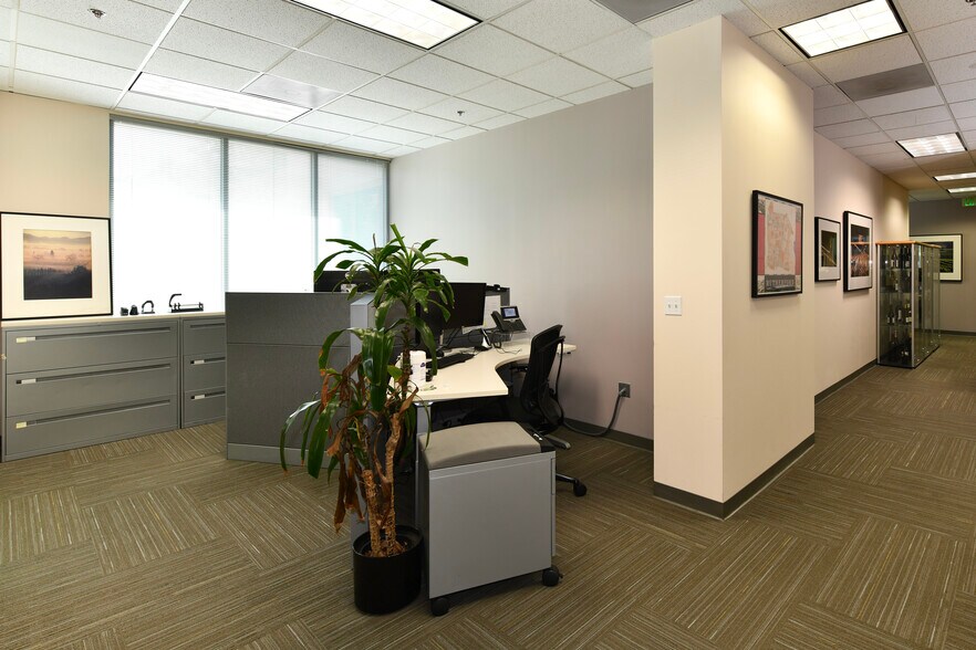 More Photos Of 899 Adams St, Saint Helena Office For Sale