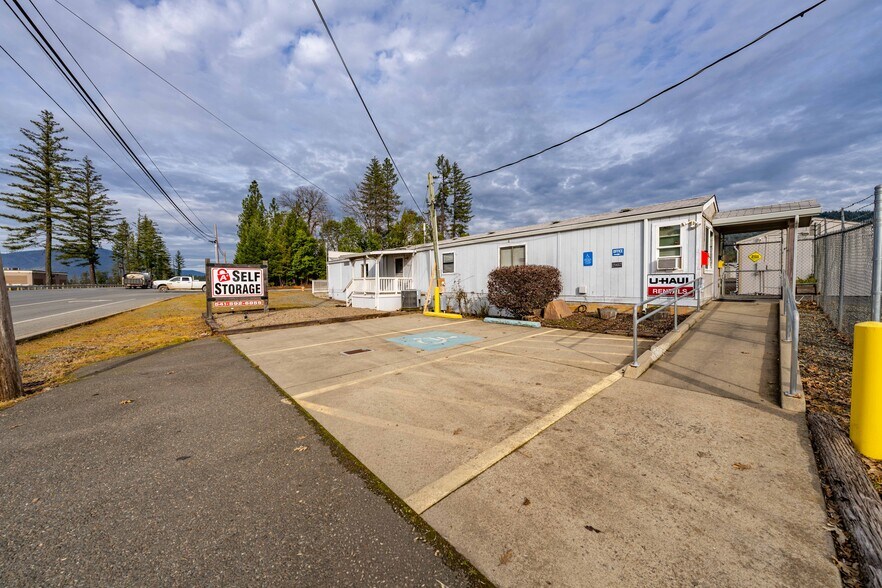 More Photos Of 25657 Redwood Hwy, Cave Junction Self Storage For Sale