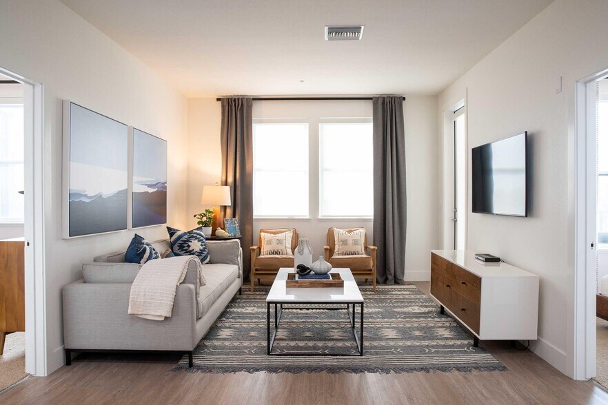 More Photos Of 3675 T St, Sacramento Apartments For Lease