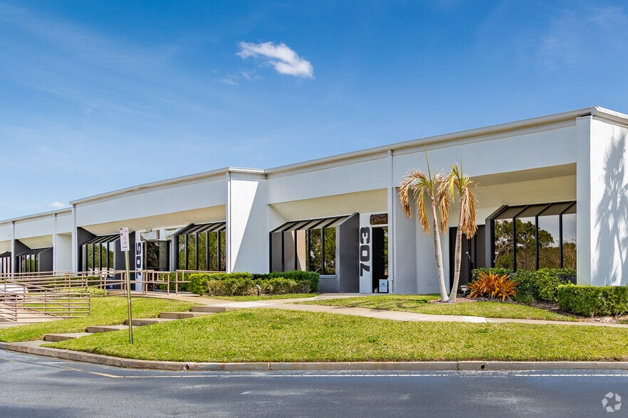 More Photos Of 6202 Benjamin Rd, Tampa Unknown For Lease