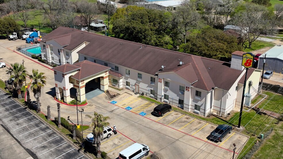 Primary Photo Of 2209 Highway 290 E, Brenham Hotel For Sale