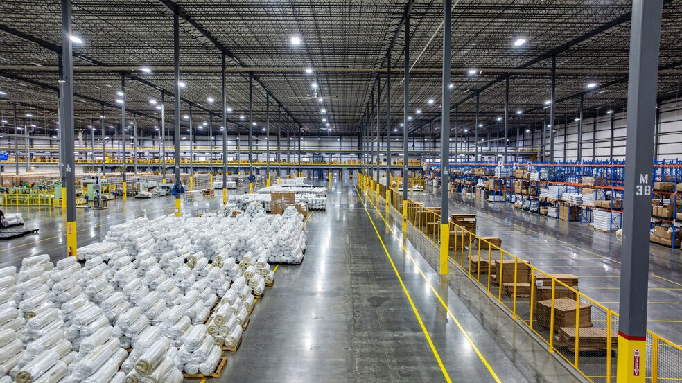 More Photos Of 830 GA-42, McDonough Distribution For Sale