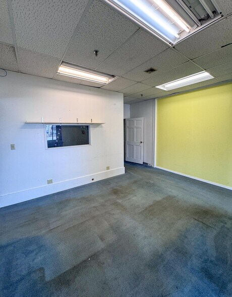 More Photos Of 2002 2nd St SW, Rochester Storefront Retail Office For Sale