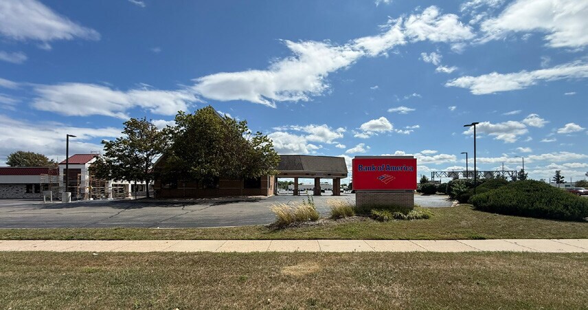 More Photos Of 40950 Van Dyke Ave, Sterling Heights Bank For Sale