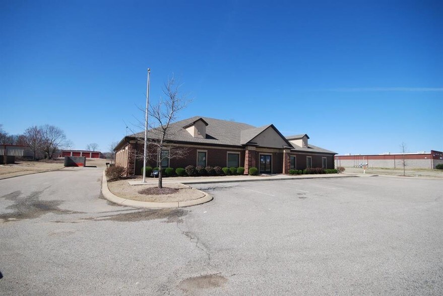 More Photos Of 3031 Highway 45 Byp, Jackson Office For Lease