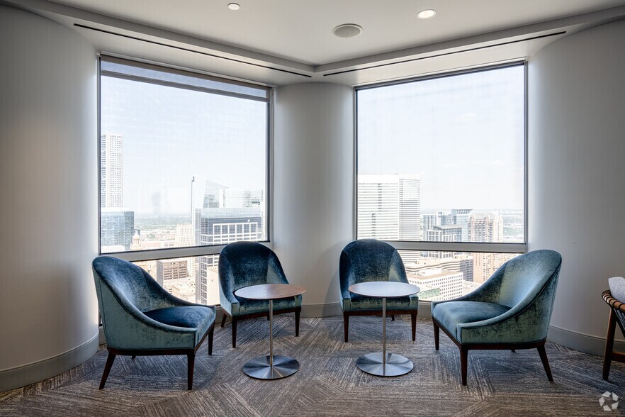 More Photos Of 1415 Louisiana St, Houston Office For Sale