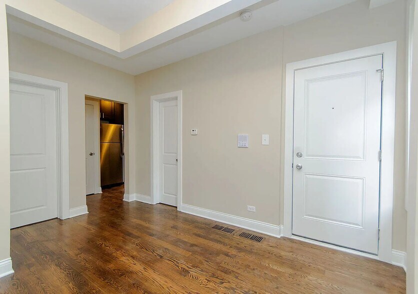 More Photos Of 1334 W 18th Pl, Chicago Apartments For Sale