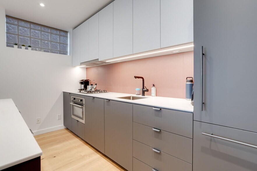 More Photos Of 115 Walnut Ave, Toronto Office For Sale