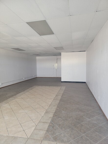 More Photos Of 2531 E University Dr, Tempe Office For Lease