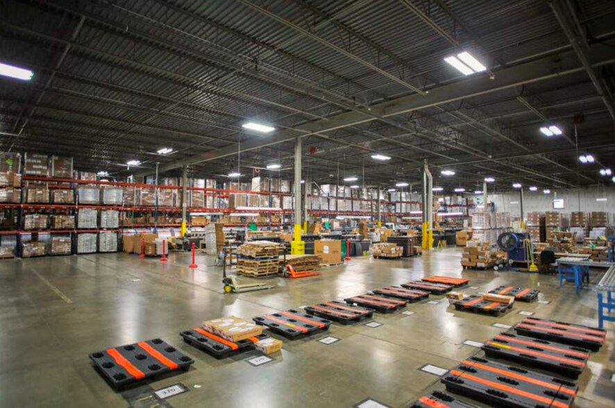 More Photos Of 3303 W Tech Blvd, Miamisburg Manufacturing For Lease