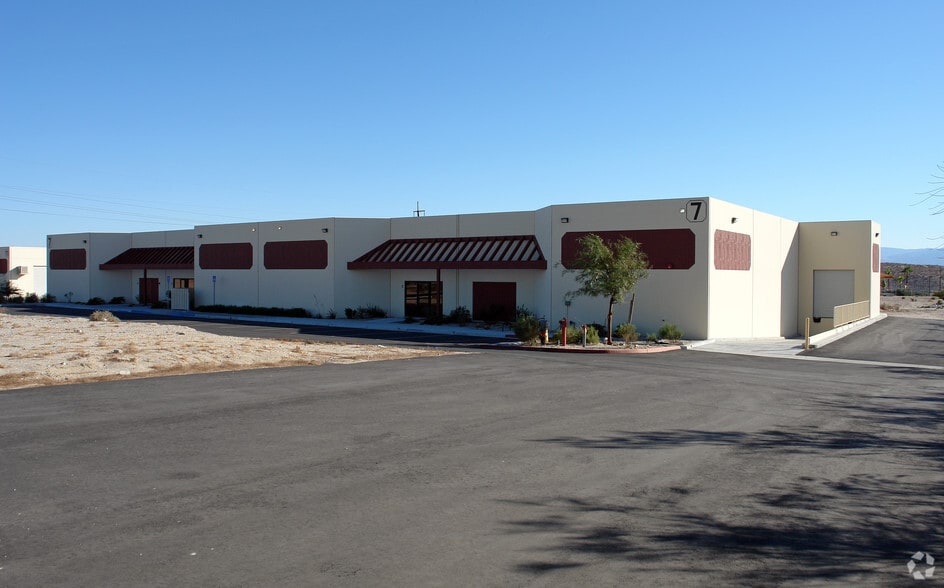 More Photos Of 19020 N Indian Canyon Dr, North Palm Springs Unknown For Lease