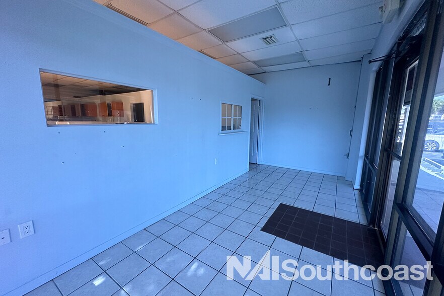 More Photos Of 3205-3211 S Us Highway 1, Fort Pierce Unknown For Lease