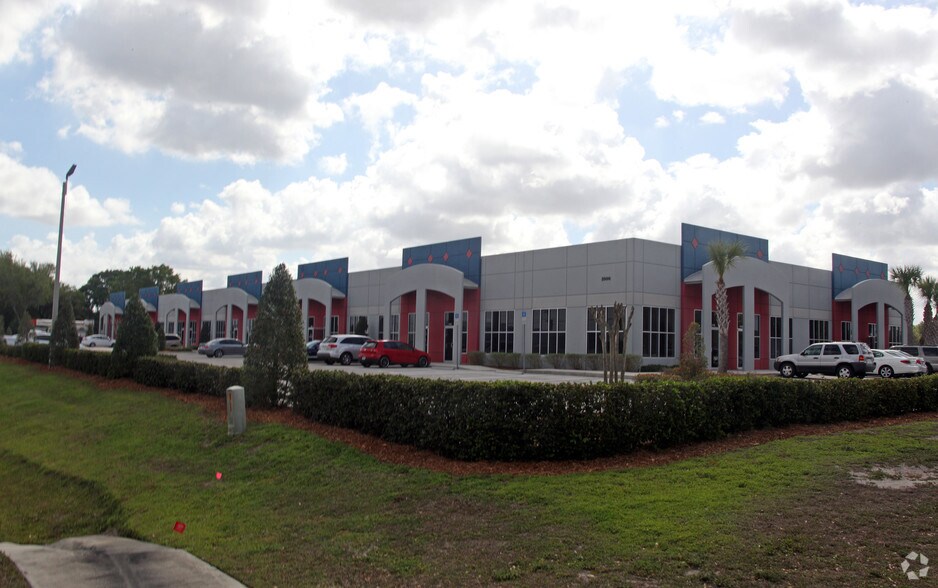 More Photos Of 2500 Drane Field Rd, Lakeland Warehouse For Lease