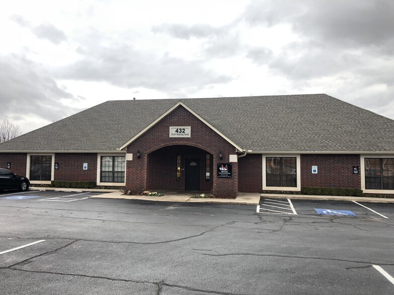 More Photos Of 432 S Mustang Rd, Yukon Office For Lease