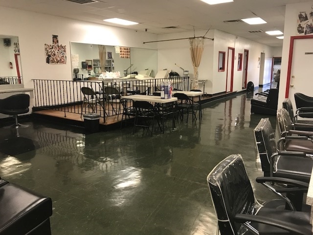More Photos Of 2520-2522 N Broad St, Philadelphia Showroom For Sale