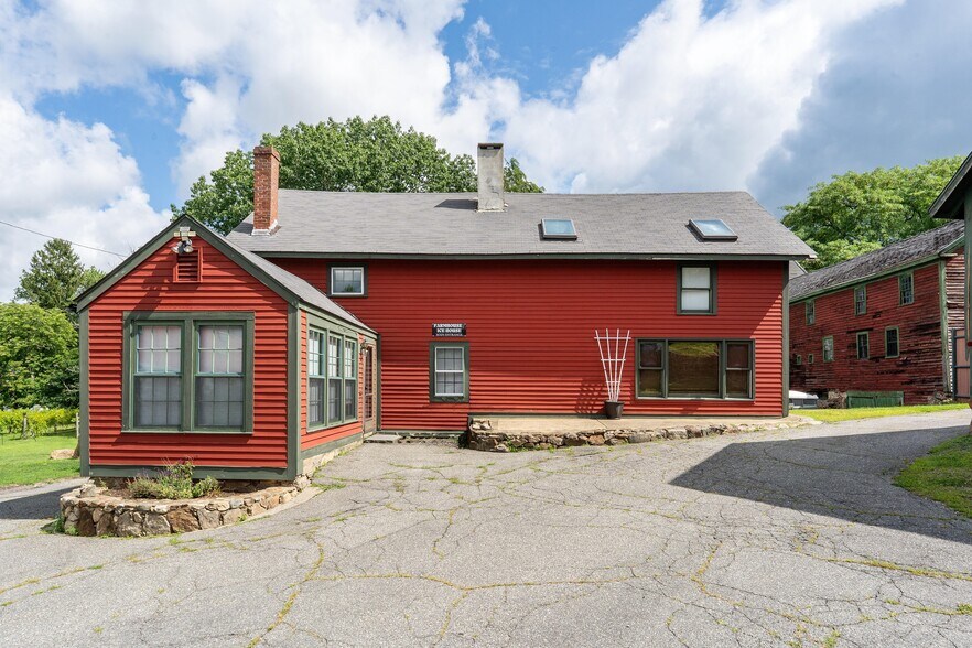 More Photos Of 11 Marbleridge Rd, North Andover Specialty For Sale