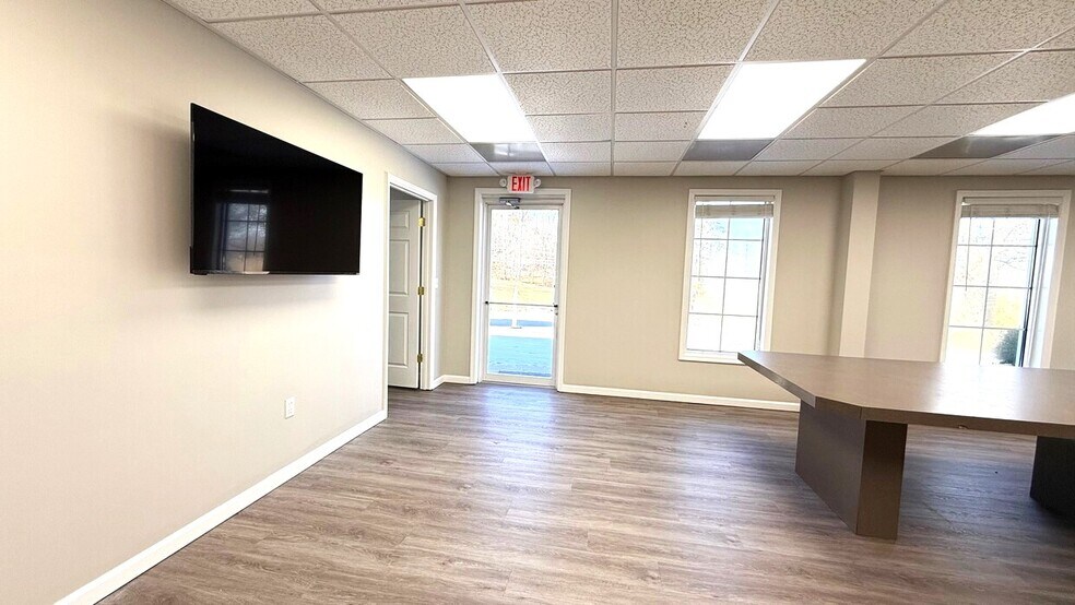 More Photos Of 3020 Cherokee Park Rd, Morristown Industrial For Lease