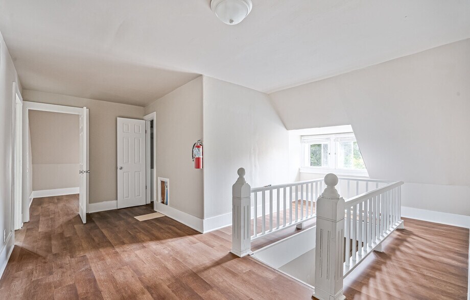 More Photos Of 924 W 5th St, Appleton Apartments For Sale