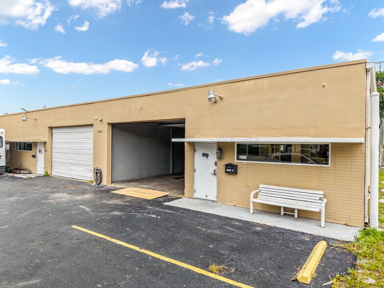 More Photos Of 1501 NW 1st Ct, Boca Raton Light Distribution For Lease