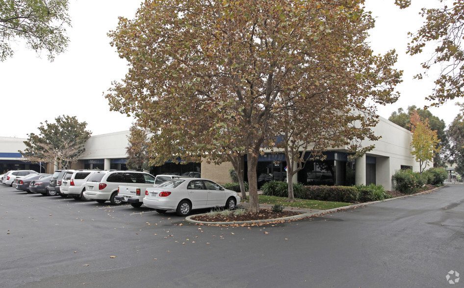 Primary Photo Of 40515-40539 Encyclopedia Cir, Fremont Light Manufacturing For Lease