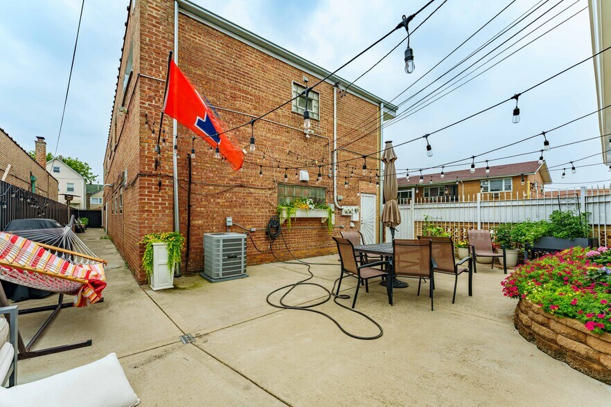 More Photos Of 2724 W 51st St, Chicago Storefront Retail Residential For Sale