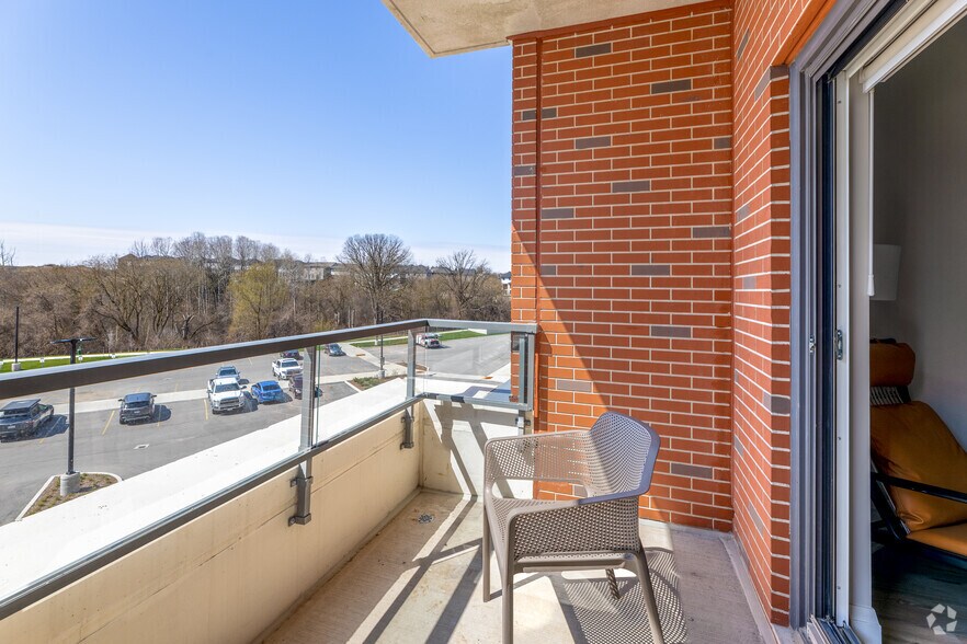 More Photos Of 80-100 Starwood Dr, Guelph Apartments For Lease