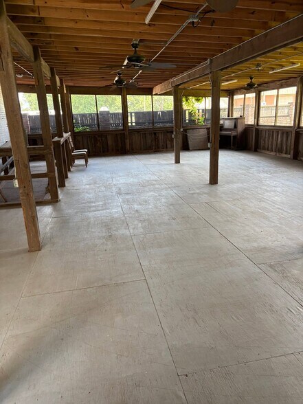 More Photos Of 197 S Main St, Tyronza General Retail For Sale
