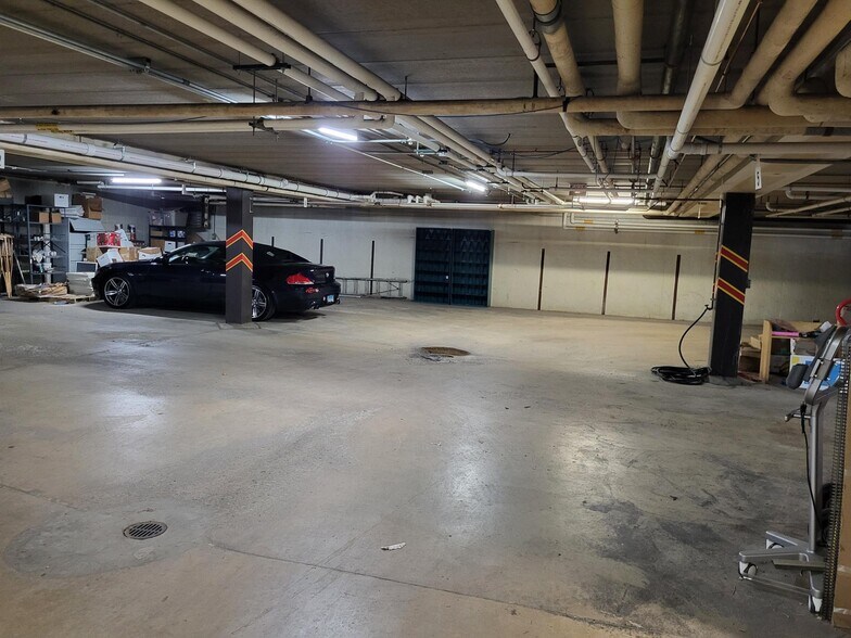 More Photos Of 601 W Central Rd, Mount Prospect Medical For Lease