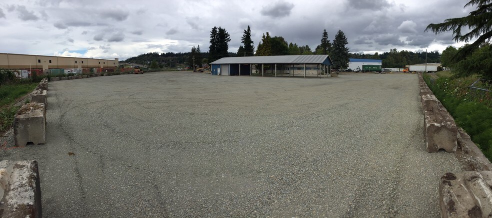 More Photos Of 1124 Valley Ave NW, Puyallup Service For Lease
