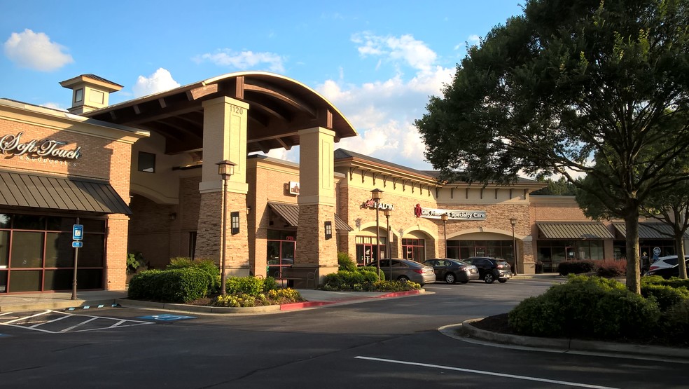 Primary Photo Of 1120 Peachtree Industrial Blvd, Suwanee General Retail For Lease