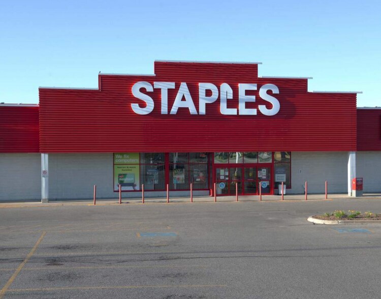 More Photos Of 1375 London Rd, Sarnia Storefront For Lease