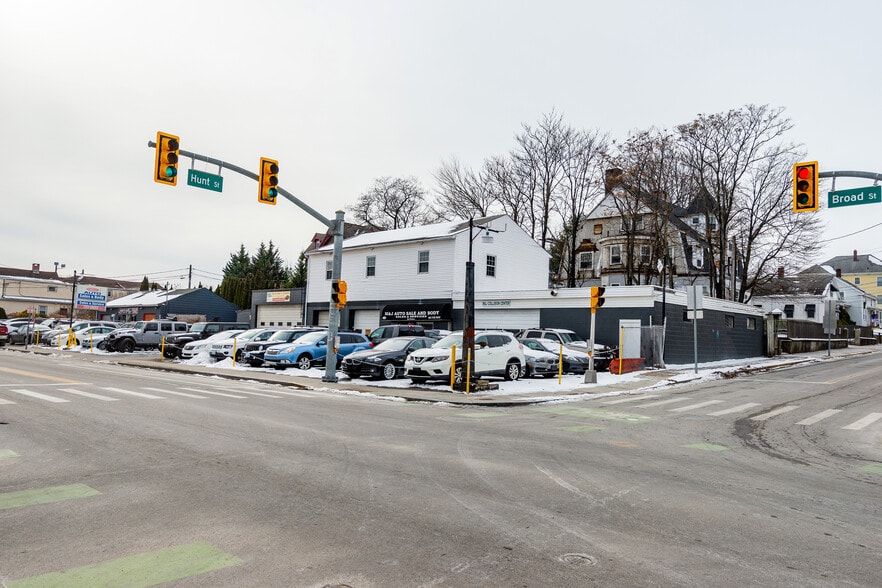 More Photos Of 1220 Broad St, Central Falls Auto Repair For Sale