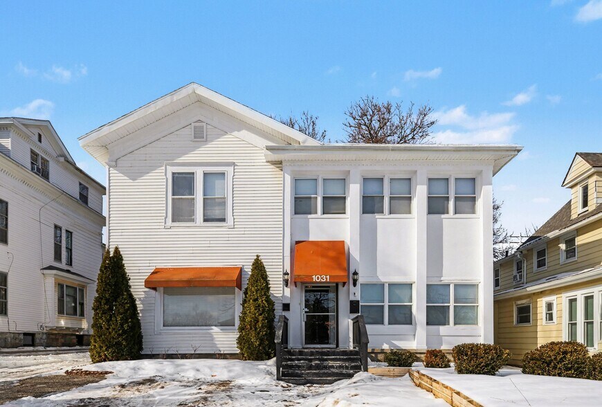 Primary Photo Of 1031 N Washington Ave, Lansing Office For Sale