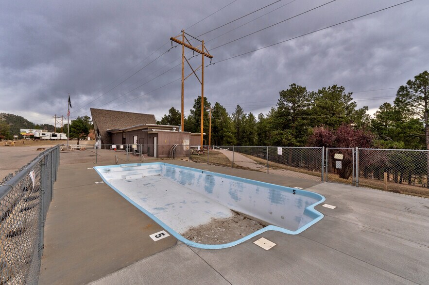 More Photos Of 1116 N 5th St, Custer Trailer Camper Park For Sale