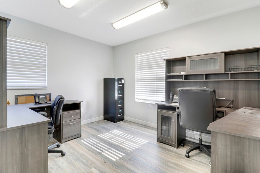 More Photos Of 1791 SE Port St Lucie Blvd, Port Saint Lucie Medical For Sale