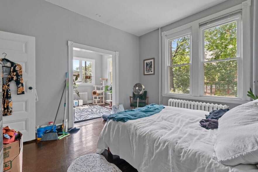 More Photos Of 711 Gladstone Ave, Baltimore Apartments For Sale