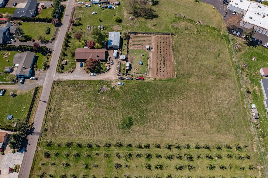 More Photos Of 1661 Lincoln Rd, Woodburn Land For Sale