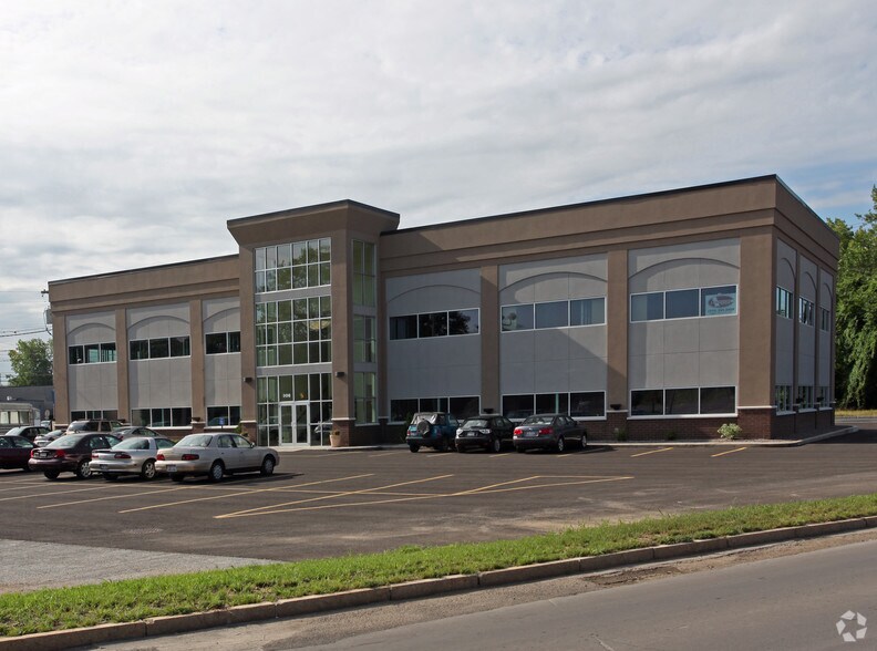 More Photos Of 906 Spencer St, Syracuse Office Residential For Lease